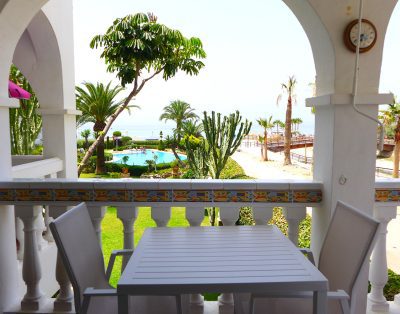 One bedroom on a seaside residence with swimming pool and exotic garden