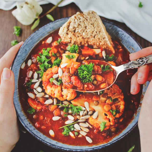 Red Curry Cauliflower Green Lentil Soup (1)