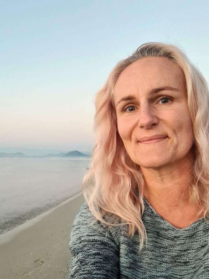 Michelle Andreassen på stranden i Can Picafort, Mallorca