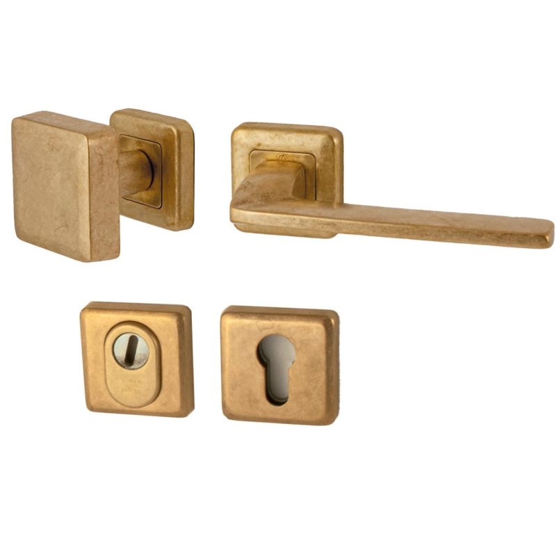 Hardbrass - QBE voordeurset linkswijzend getrommeld messing