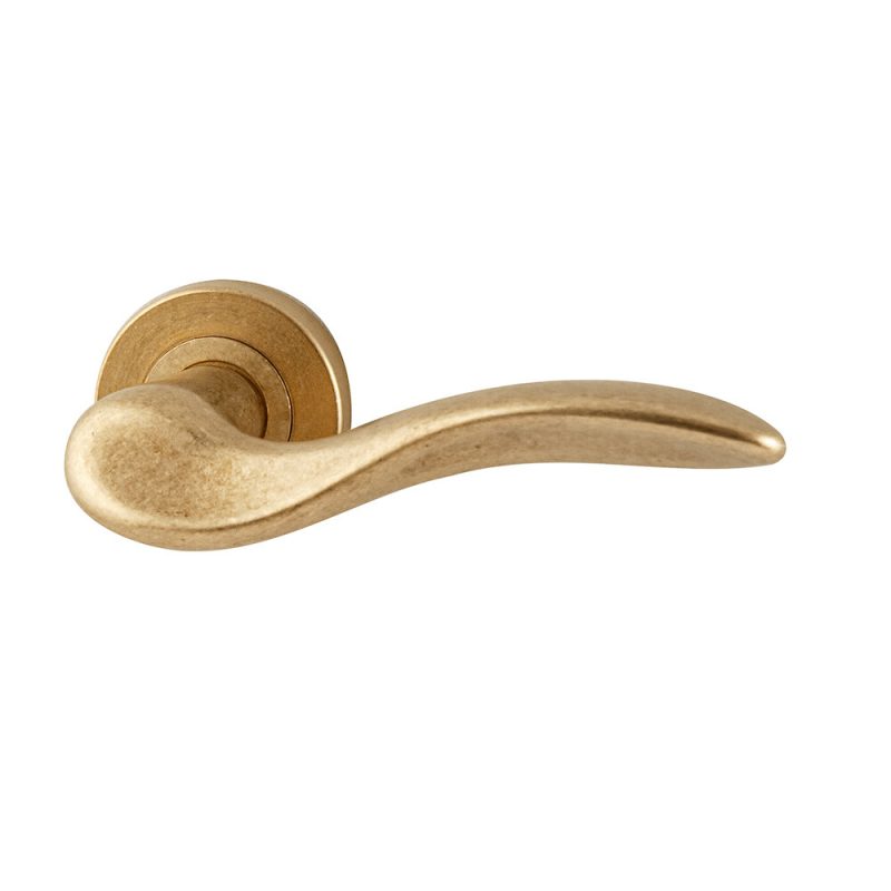 Hardbrass - Deurkruk Asia rond rozet Nika getrommeld messing