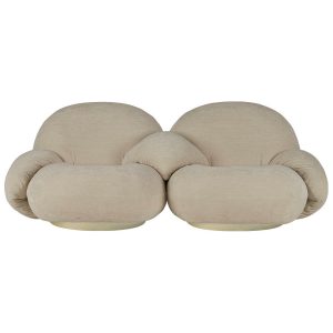 Pacha sofa 2-seater w. armrests and middle fra Gubi (Prisgruppe 1, Pearl Gold)