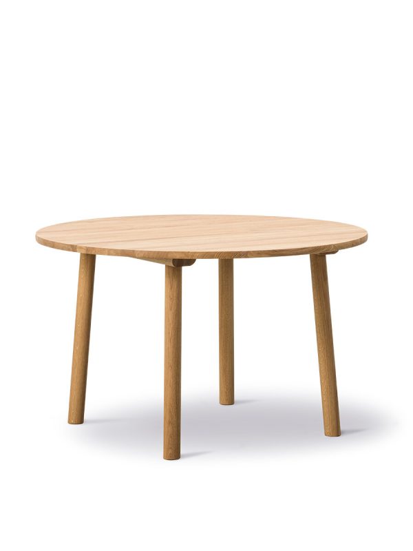 Taro Spisebord Ø120 cm, olieret eg fra Fredericia Furniture