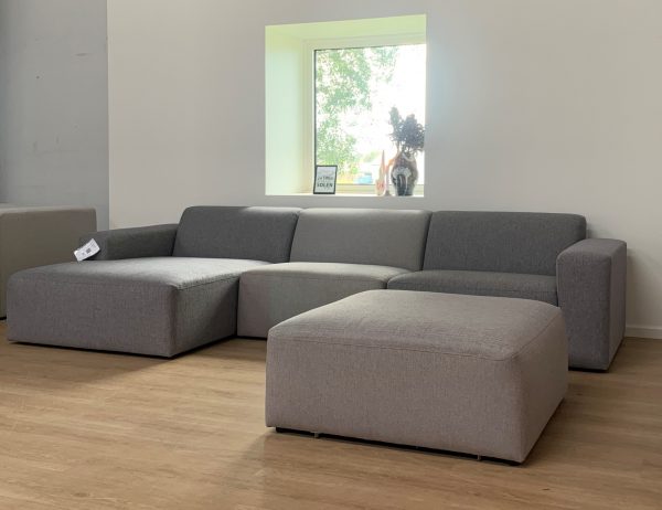 Boston | 3-personers sofa med chaiselong + Puf | Udstillingsmodel
