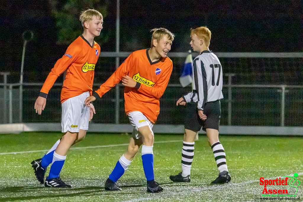 LEO JO17 - 2 vs FC Zuidlaren JO17-3 27 september 2022 - © Gino Wiemann