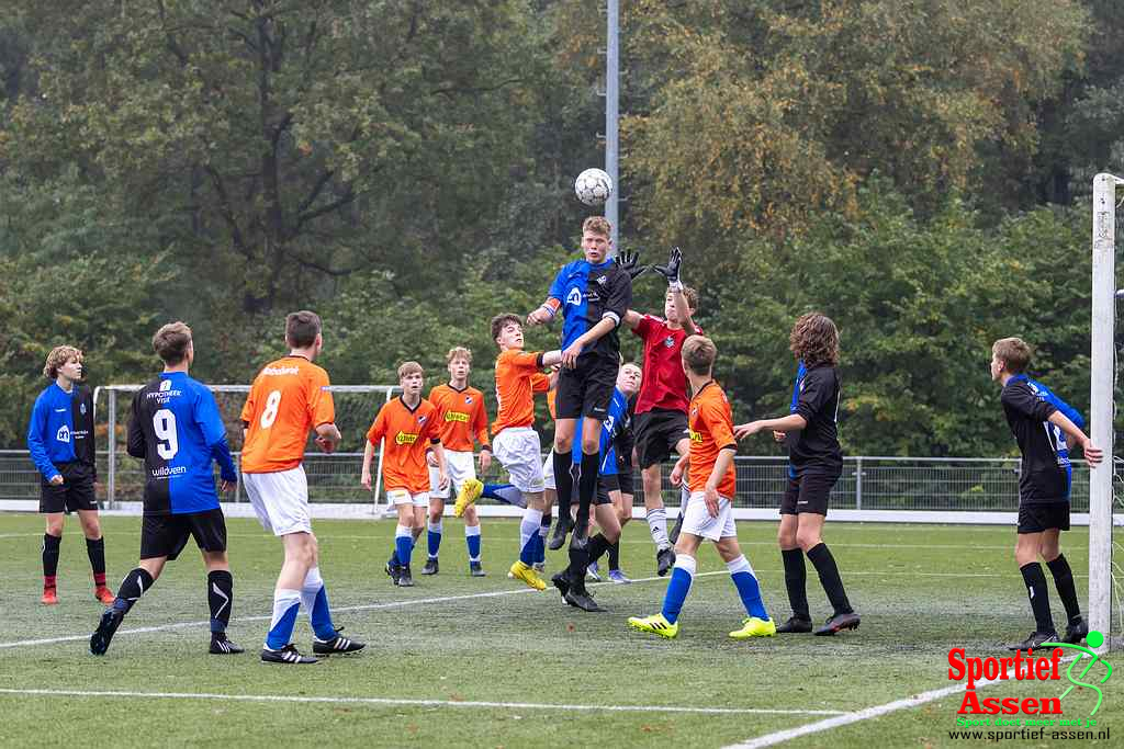 LEO 17-1 vs Zuidlaren O17-2 15 oktober 2022 - © Gino Wiemann