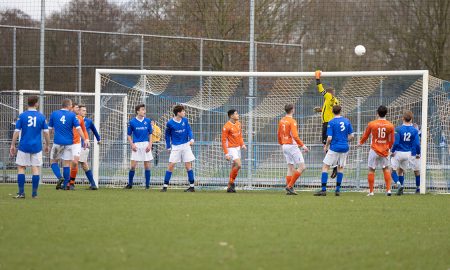 VV LEO 1 vs FC Lewenborg 1 19 februari 2023 - © Gino Wiemann