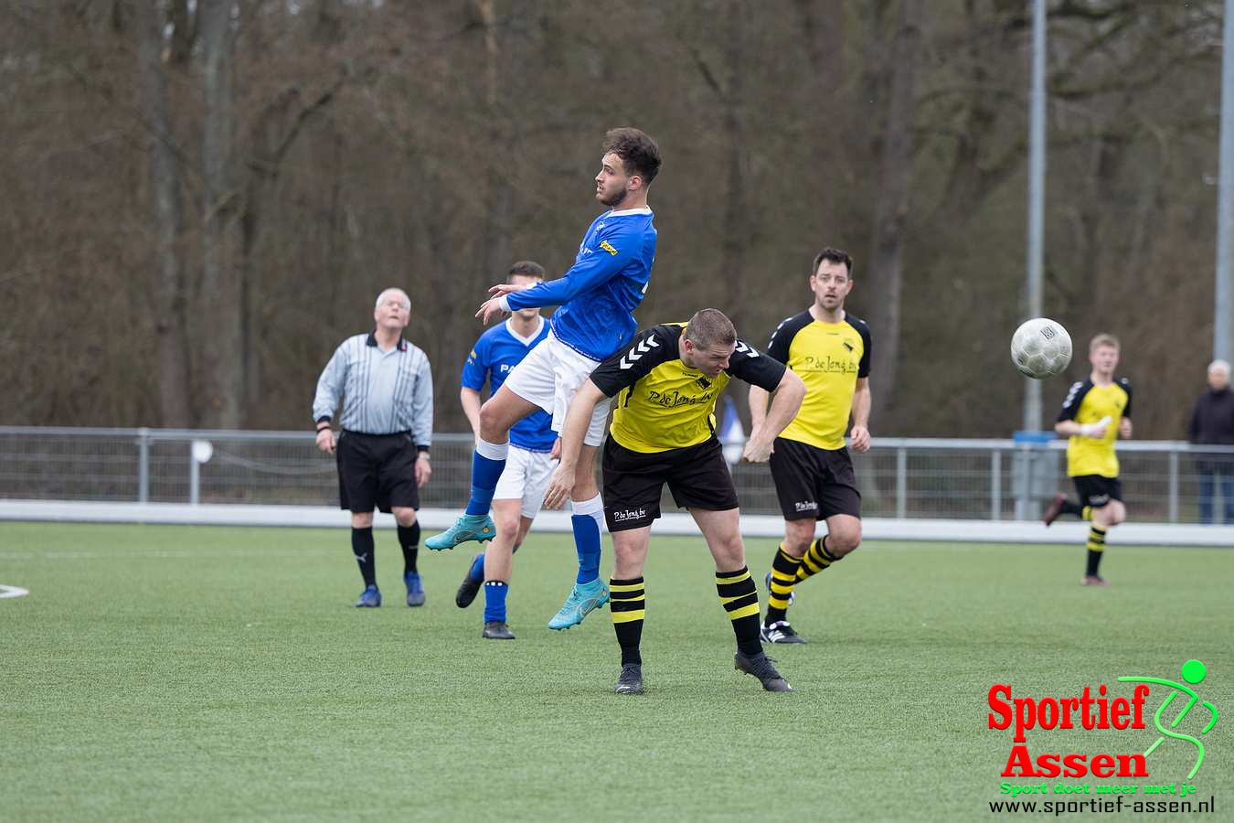 VV LEO 2 vs Weerdinge 2 19 maart 2023 - © Gino Wiemann