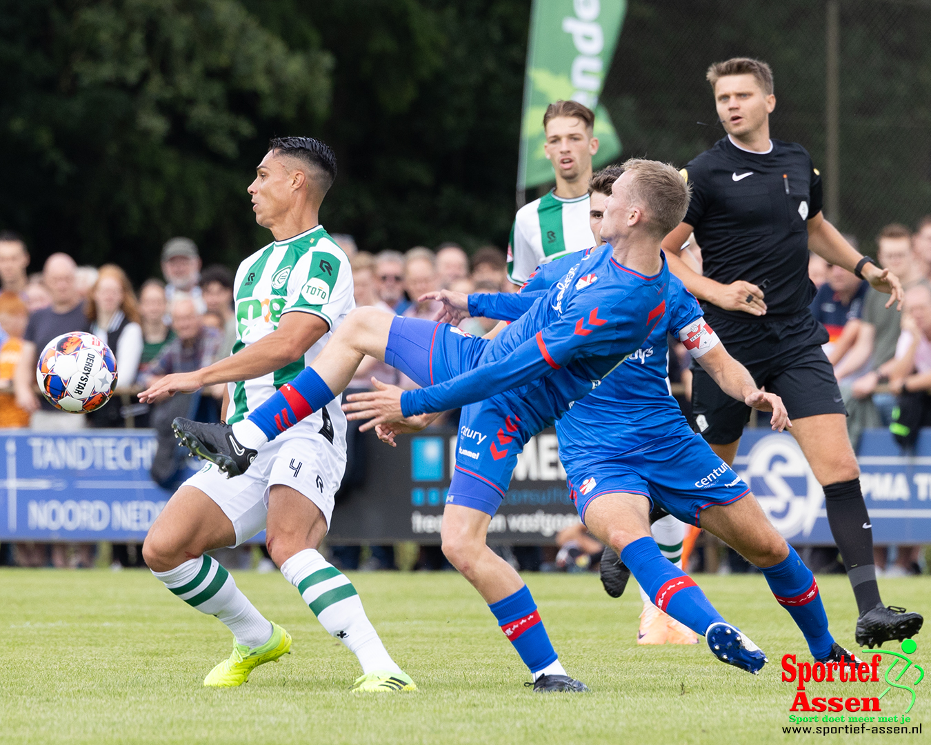 FC Groningen - FC Emmen bij Rolder boys 29 juli 2023 - © Gino Wiemann