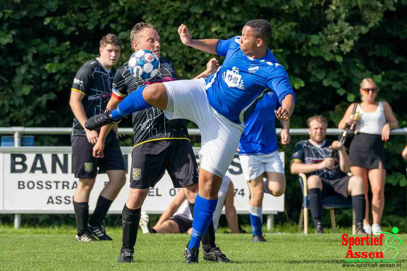 VV LEO Loon 4 vs VV Westerkwartier 3 10 september 2023 - © Gino Wiemann