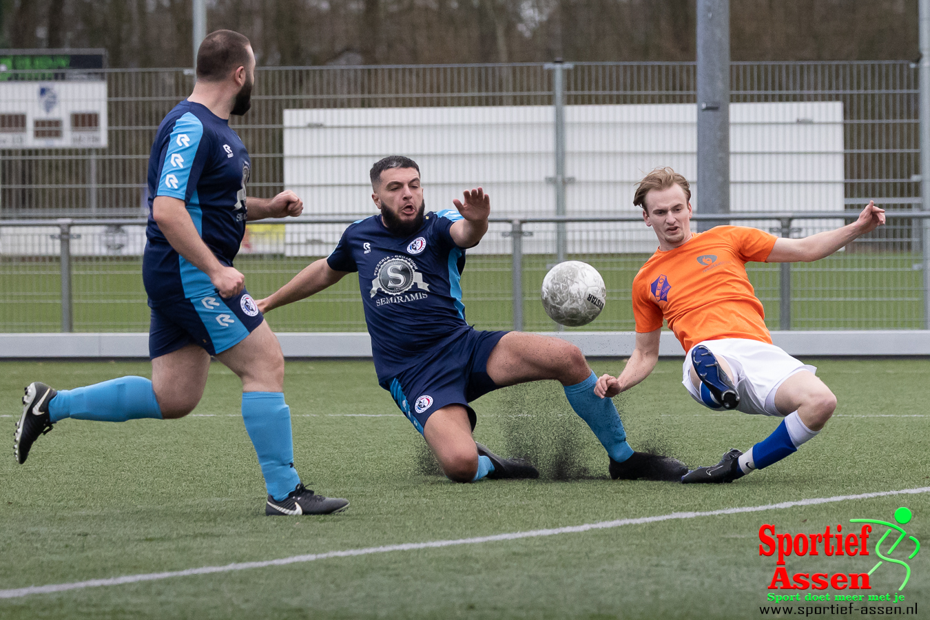 VV LEO 2 vs FC Amboina 3 17 februari 2024 - © Gino Wiemann