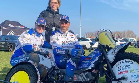 Bridget-Portijk bij Detzboy int Sidecarteam