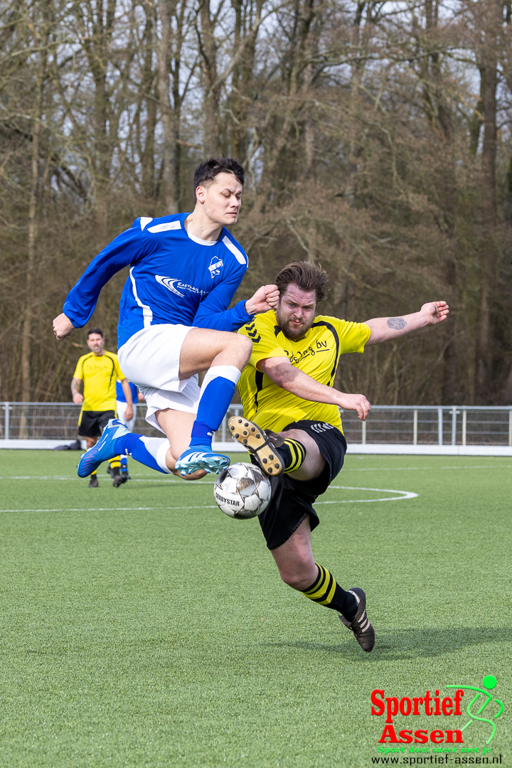 VV LEO 5 vs Weerdinge 3 3 maart 2024 - © Gino Wiemann