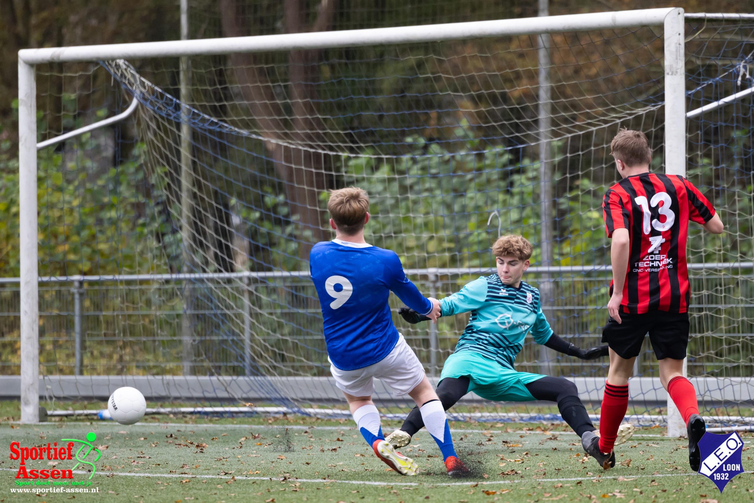 VV LEO JO19-1 vs ST Smilde 94BSVV JO19-1 16 november 2024 - © Gino Wiemann