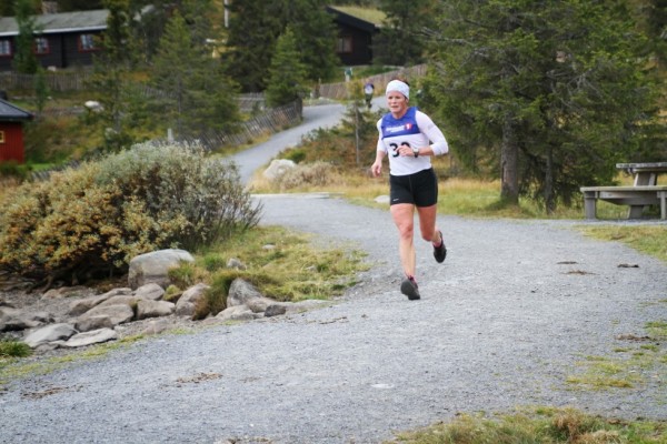 Hilde GP holder formen godt og blir nr 4, kun slått av sine to døtre og av Eldbjørg Dirdal Moxnes, alle for Hilde GP Skiskole! Foto: Rolf Bakken