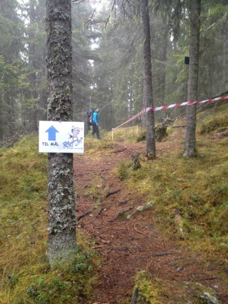 100 meter igjen til toppen her. (Foto: fra hjemmesiden)