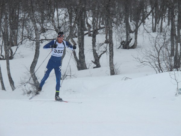 Henrik gifstad holdt unna i sporet på sisterunden og tok en kjærkommen seier. (Foto: Stine Karlsen)