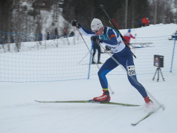 Kristian aalerud tar andreplassen på normaldistansen i Myrkdalen. (Foto: Stine Karlsen)