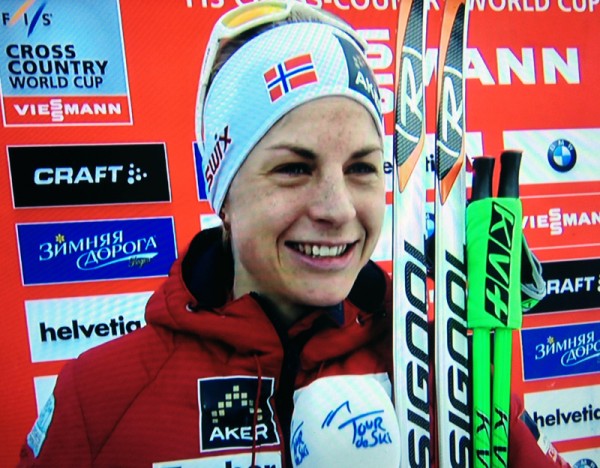 Astrid roste den høylydte støtten som Vibeke Skofterud ga fra flere steder underveis. (Foto: fra tv-sendingen)