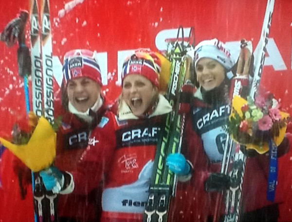 Astrid, Therese og Heidi. Historiske skijenter! (Foto :fra tv-sendingen)