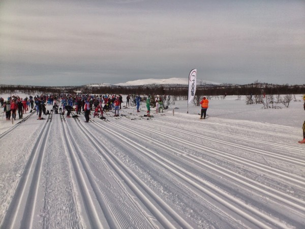 Trollskimaraton2014_starten_Foto-RolfB