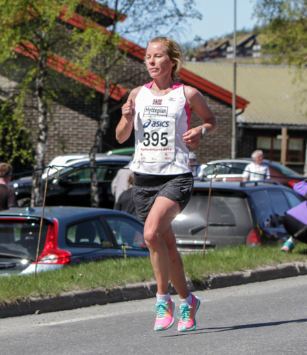 Halvmaraton2014-kvinner-9-Åse-Klinkenberg