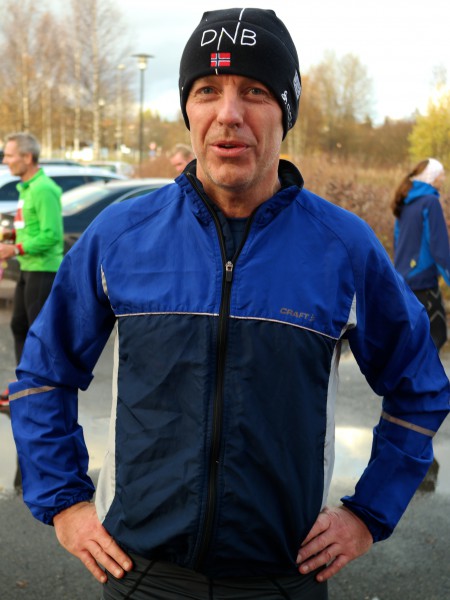 Steinar Lien fra Oppegård Il tok enda et KM-gull for Akershus, da han løp på 1.27.14 og ble nummer to i klasse M50-54 år. (Foto: Frode Monsen)