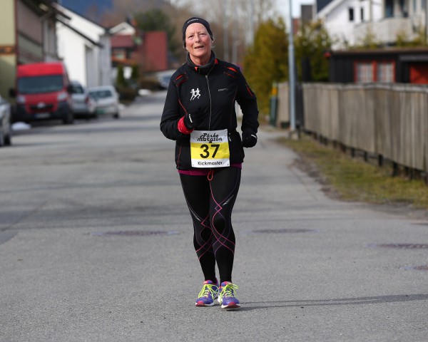 Paaskemaraton2015-Oline Lovise Yksnøy