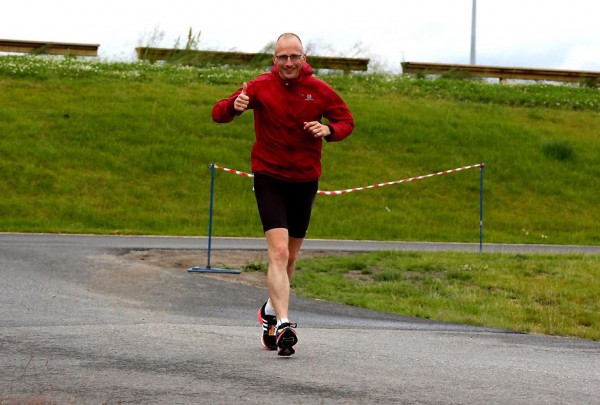 Peter Tubaas, blid stordabu og norsk ultralandslagsløper som er på plass for å skrive historie på Jessheim. 