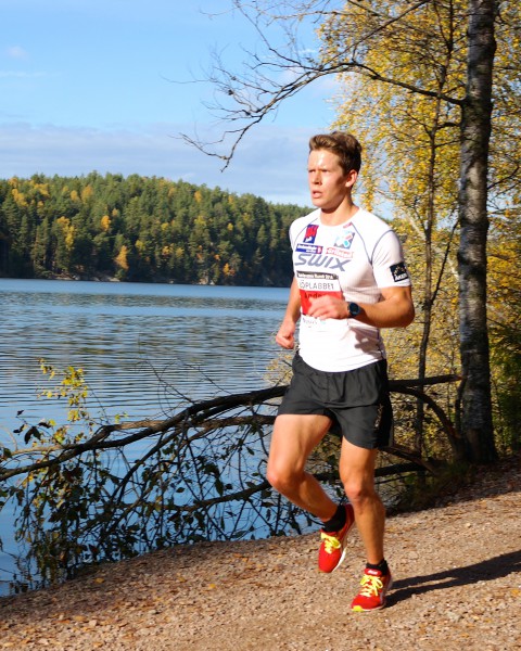 Anders Gløersen er også lommekjent i traktene rundt Nøklevann og står med en seier og en andreplass de to siste årene. Er det noen som kan slå han i morgen? Foto: Frode Monsen