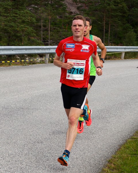 Veteranen Bjarte Vik viste solide takter med 7.plass i KnarvikMila. Foto: Frode Monsen