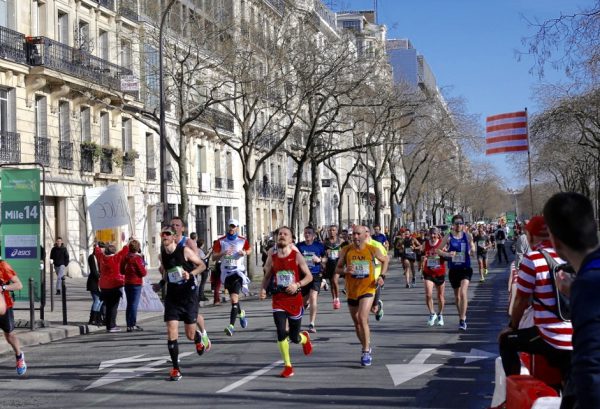 Paris Marathon er et flot skue. Foto: Eirin Bugge.