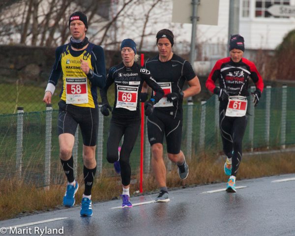 Carlo Brekken fra Yndheim tok den siste pallplassen, mens kvinnevinner Marthe Katrine Myhre løp jevnt som en klokke like bak. (Foto: Marit Ryland)