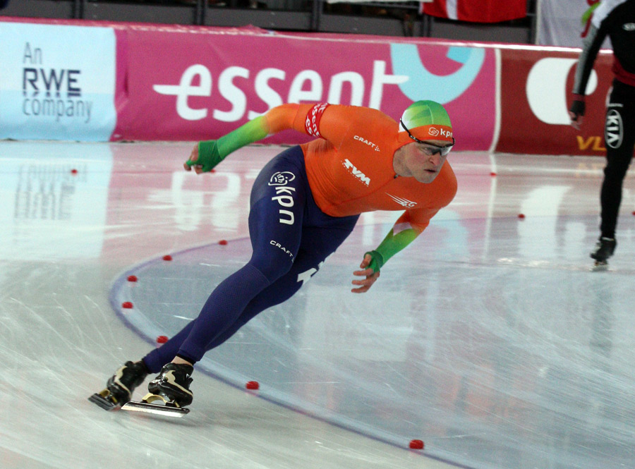 Les historisk OL-drama før 10 000 m på skøyter: "Mot surstoffmangel kjemper  selv Liaklev forgjeves! - https://www.sportsmanden.no