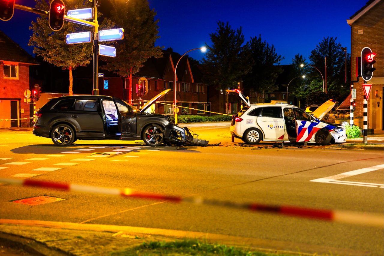 S6gVGU1ApCxX-Hengelo_8.jpg