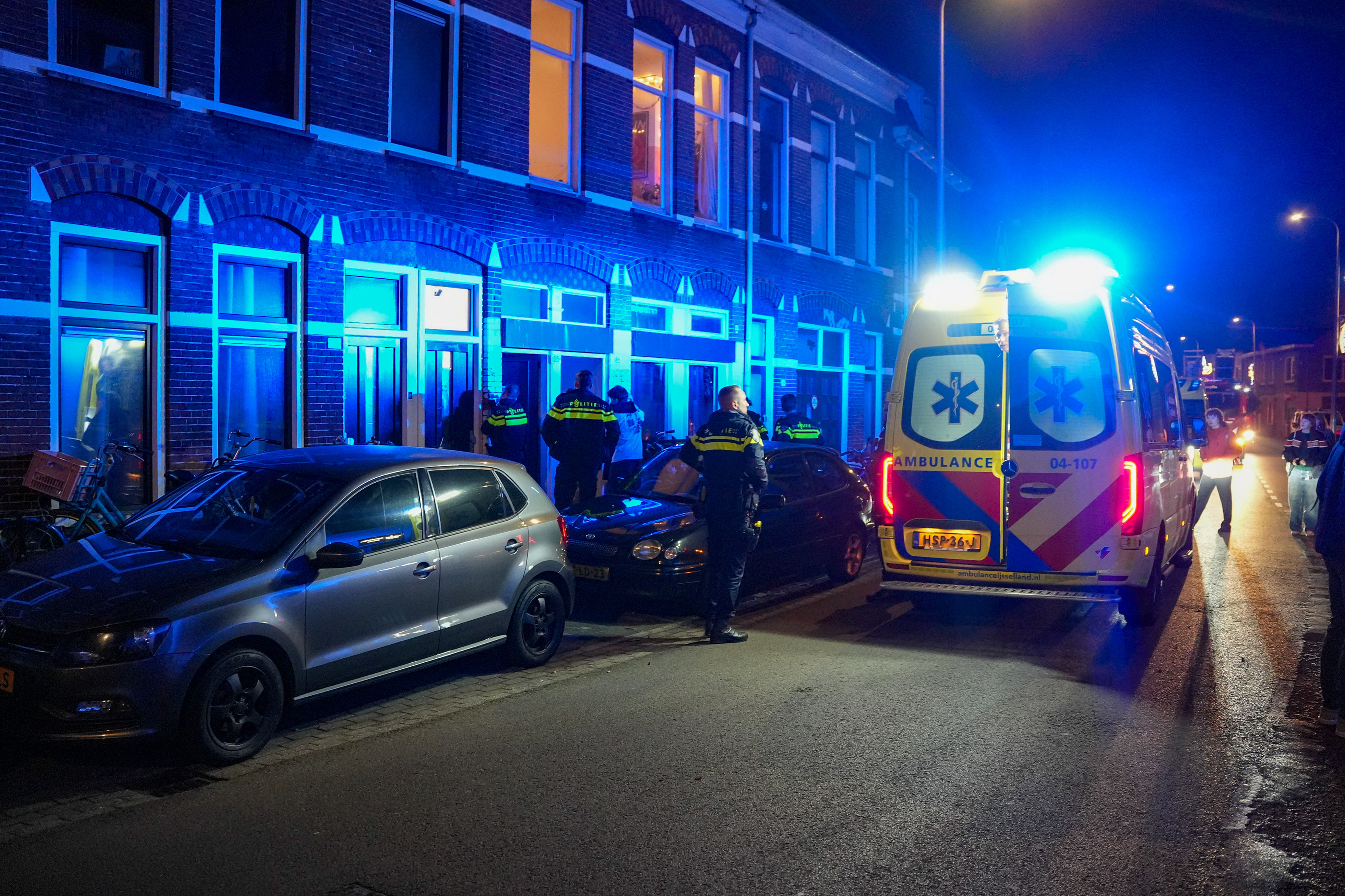 S78yMQU2XG2a-Instorting-Balkon-Zwolle-2.jpg