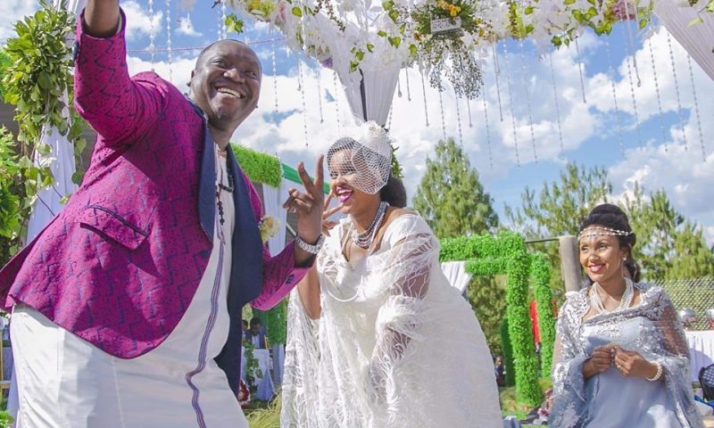 Comedian Salvador, Fiancée   Hold Massive Introduction Ceremony