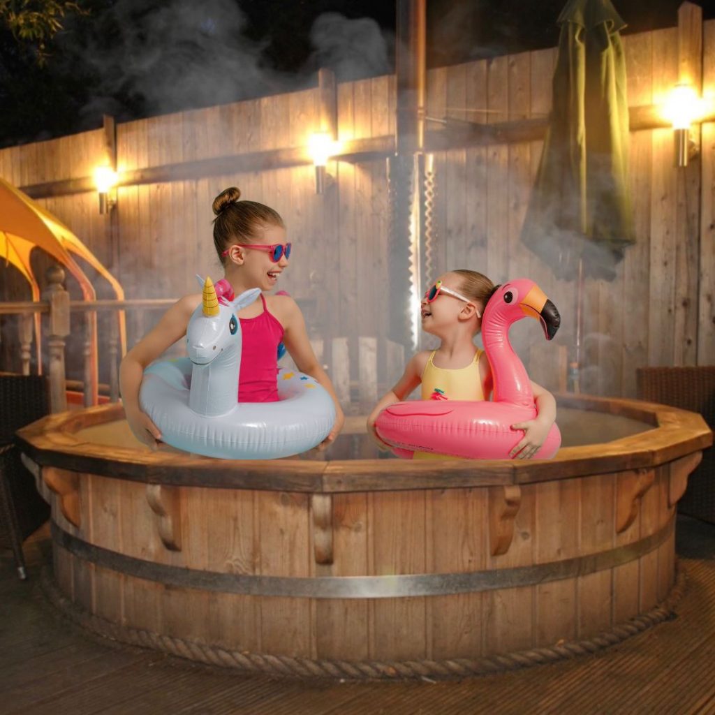 Squirrel Barn Hot Tub With Kids