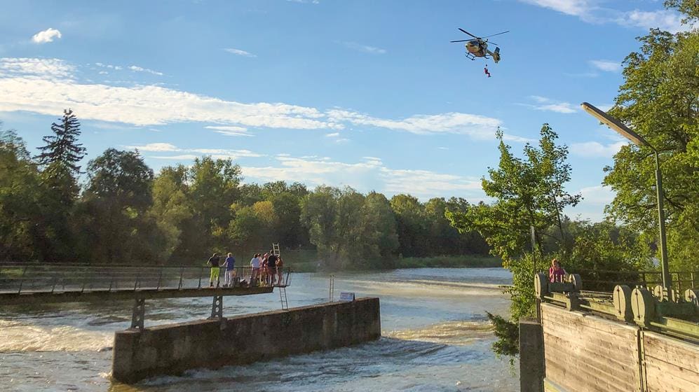 Marienklause Isar Heli-Einsatz gekenterte Schlauchbote