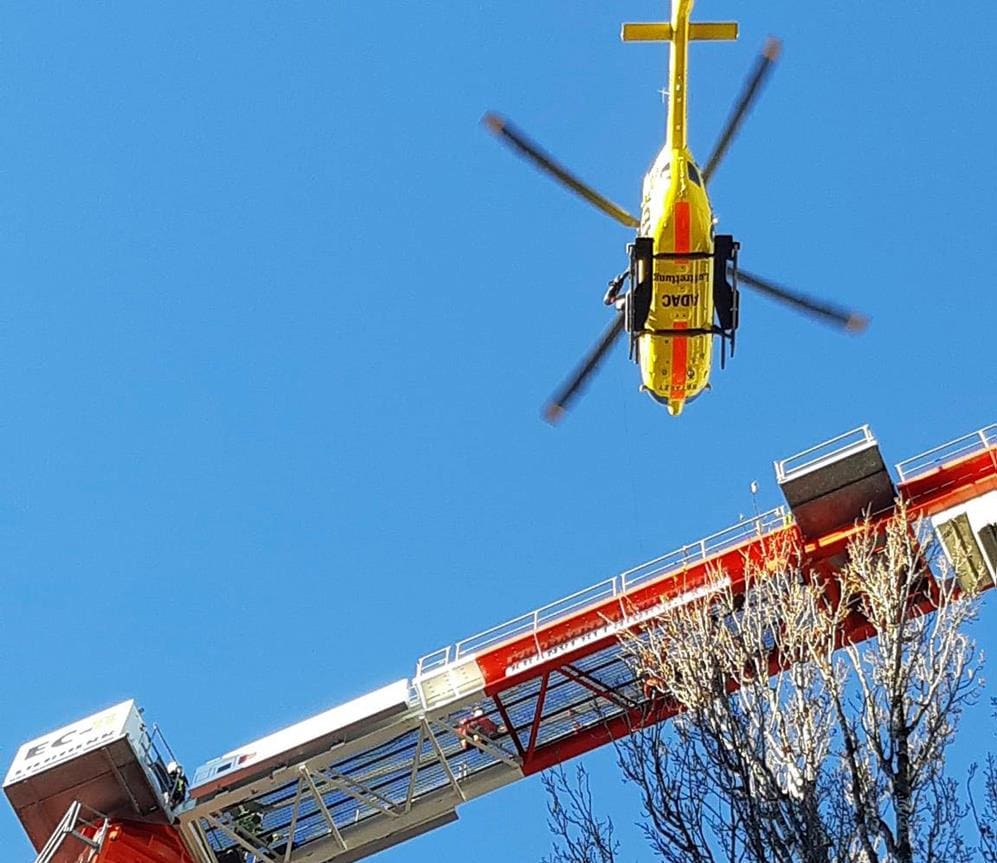 Bergung von Kran nach Stromschlag