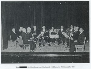 Das Streichorchester der Stadtmusik Müllheim im Jubiläumsjahr 1962