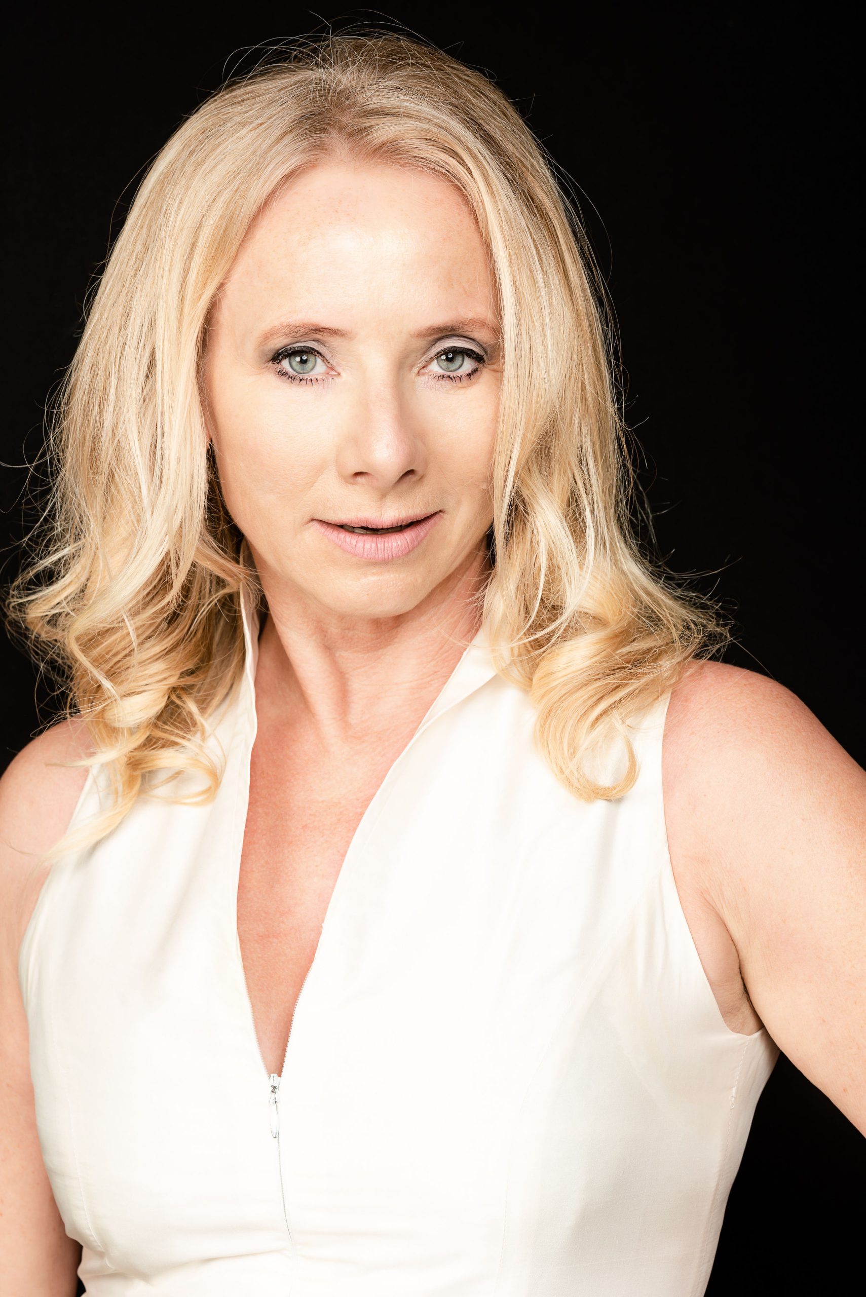 HILDE − LEBEN & LIEDER DER KNEF