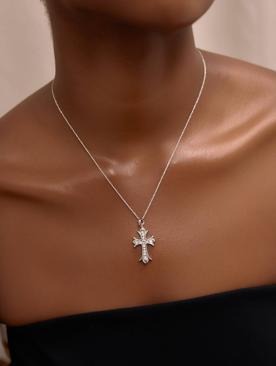Halsband Katolskt Kors CZ