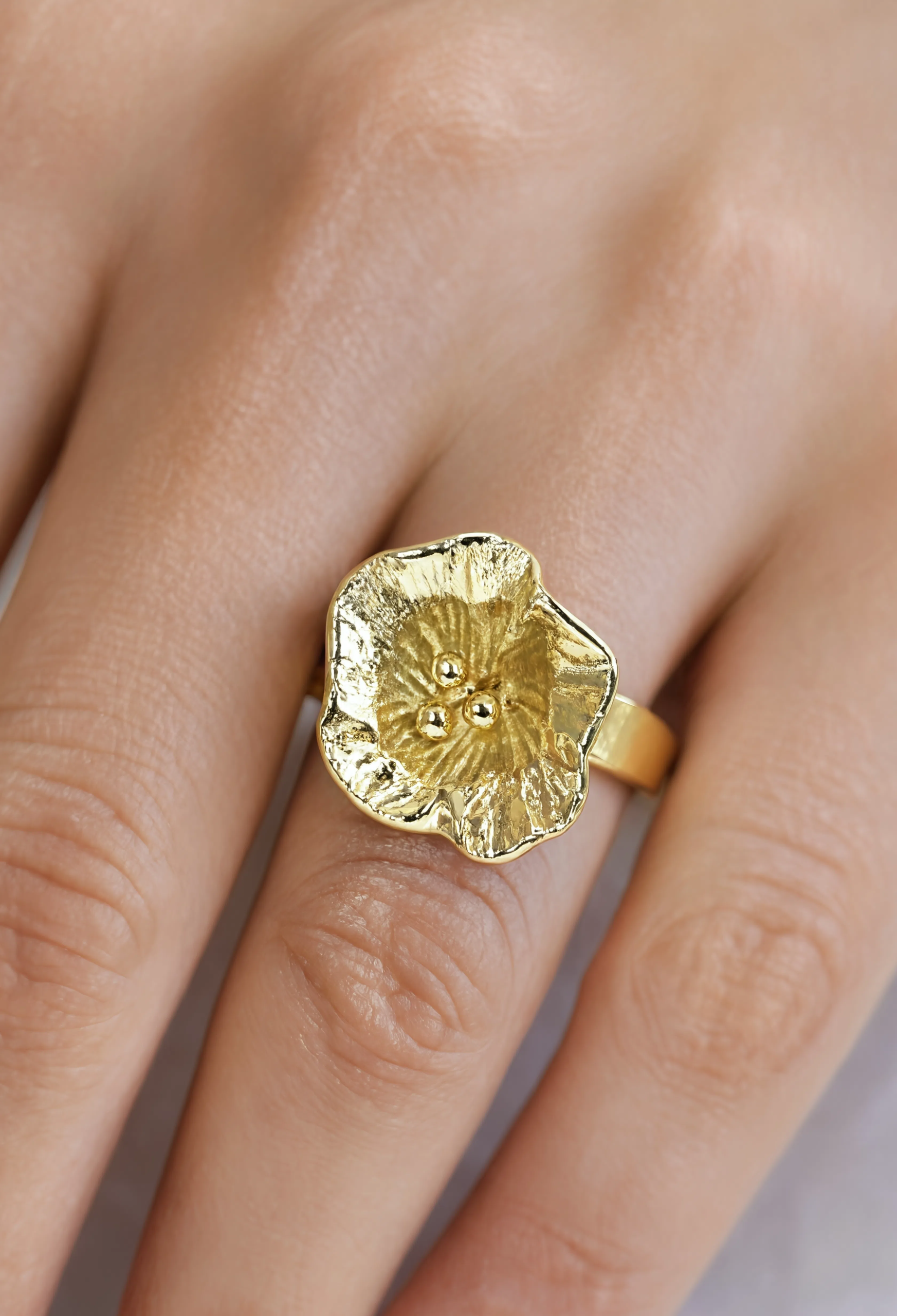 Ring Vallmo Guld pläterat stål