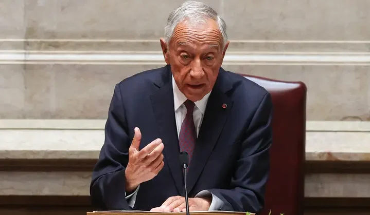 The President of Portugal acknowledges that the country's colonialist period had both positive and negative aspects, and he believes that Portugal should apologize for the negative aspects. Image: Tiago Petinga/ Lusa