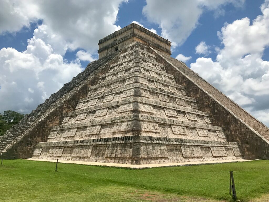 Chichen Itza Splendor of the Maya and the Aztecs Mysteries of Ancient Civilizations