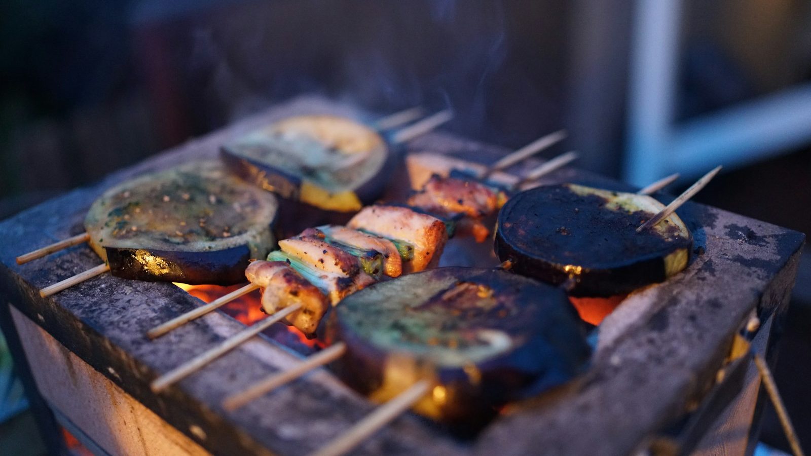 three assorted barbeques on black grill. 10 Amazing Vegan Dishes That Even Meat-Eaters Will Love