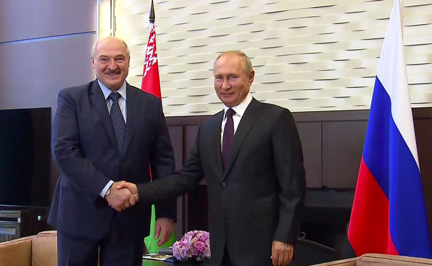 Alexander Lukashenko and Vladimir Putin