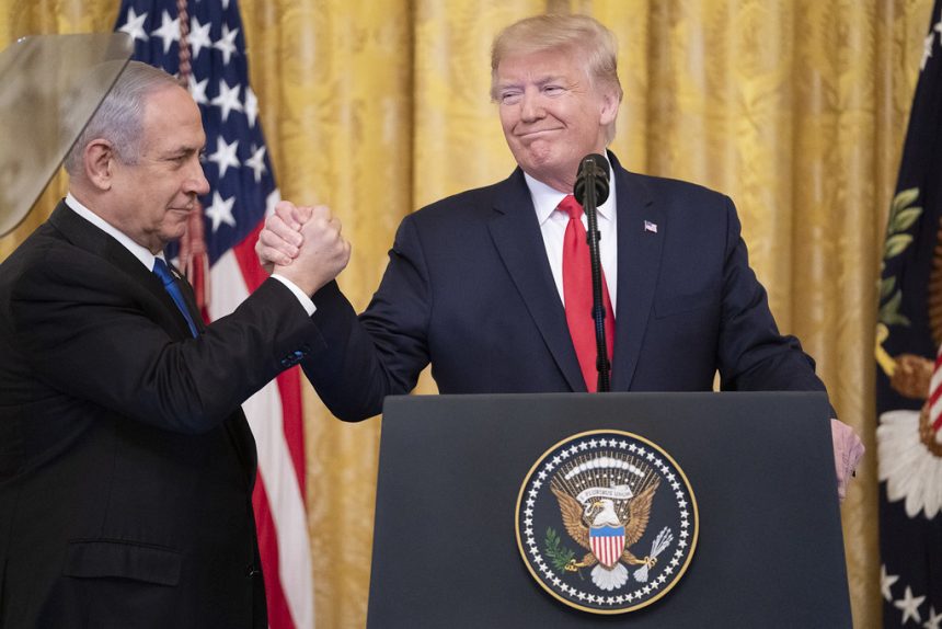 Netanyahu Trump Netanyahu Backs Trump’s Gaza Resettlement Plan in Meeting with Rubio Netanyahu apoya el plan de Trump para la reubicación de Gaza en una reunión con Rubio Netanyahu unterstützt Trumps Plan zur Umsiedlung von Gaza bei Treffen mit Rubio Netanyahu soutient le plan de Trump pour la réinstallation de Gaza lors d'une réunion avec Rubio Нетаньяху поддержал план Трампа по переселению населения Газы на встрече с Рубио