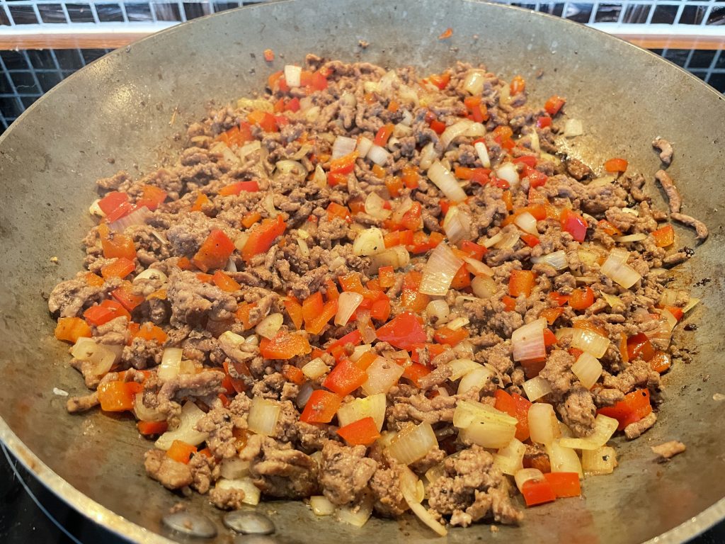 pasta med kjøttdeig tomat og parmesan